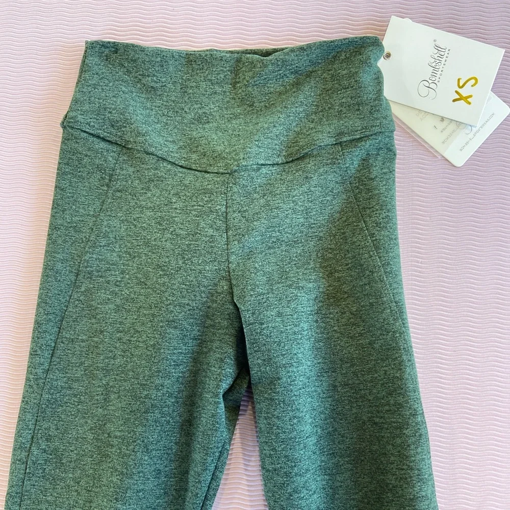 Bombshell leggings - Picture 1 of 4